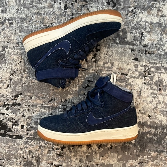 Nike RARE - Navy denim and Gum Sole air force one LIKE NEW - Picture 4 of 6